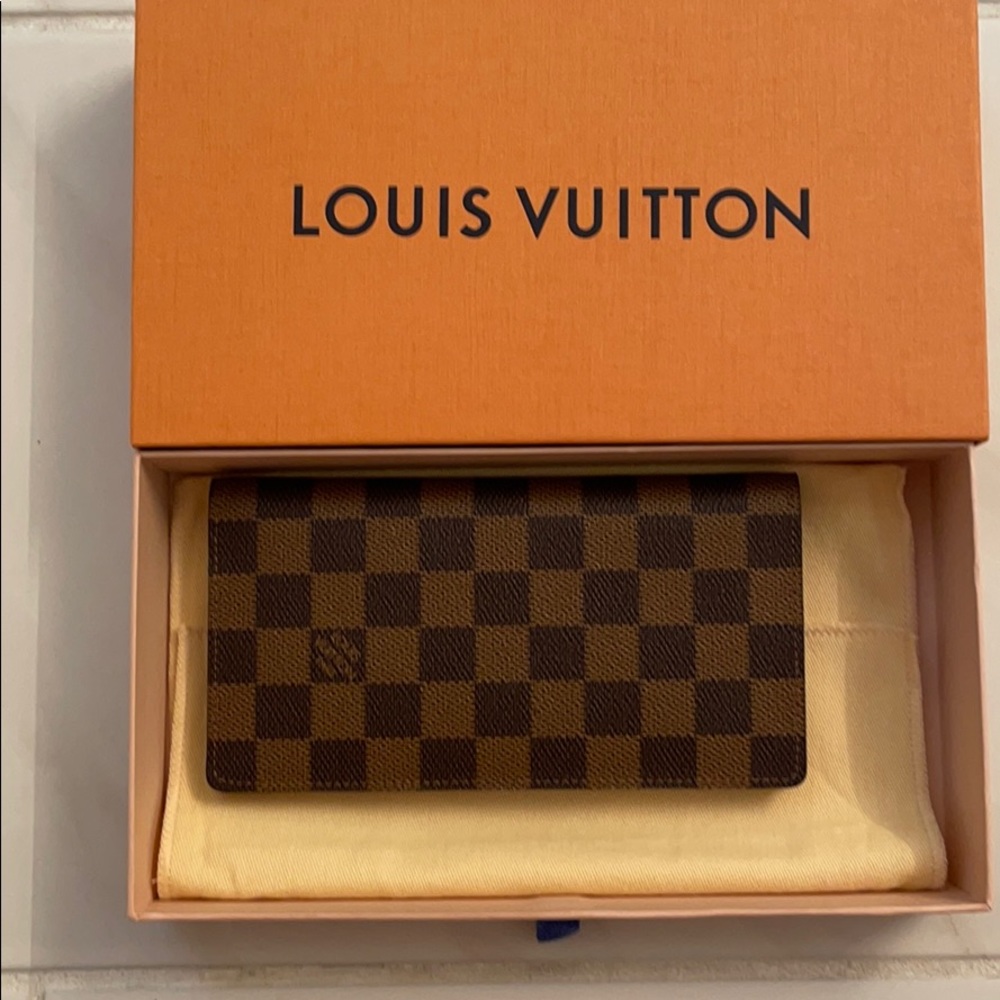 Authentic Louis Vuitton Wallet.